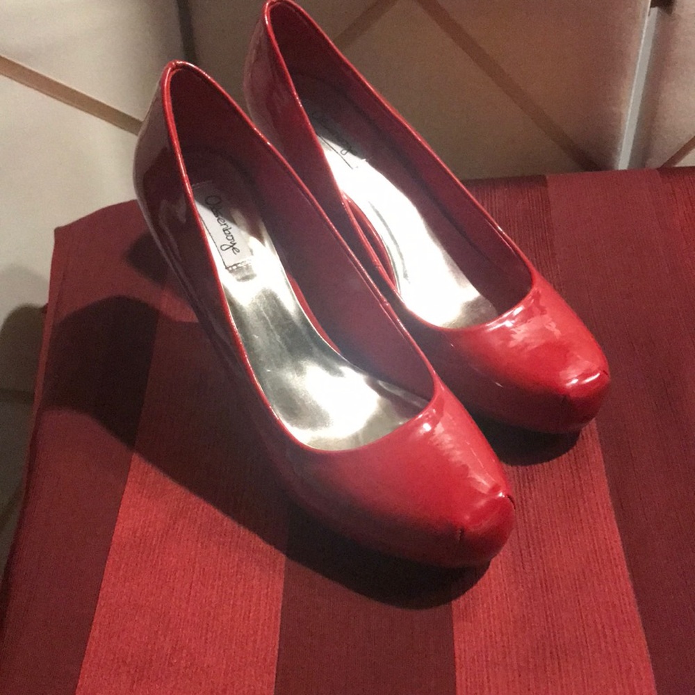 Olsenboye Red Heels